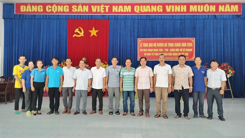 TẶNG QUÀ ÚT TÂM 2